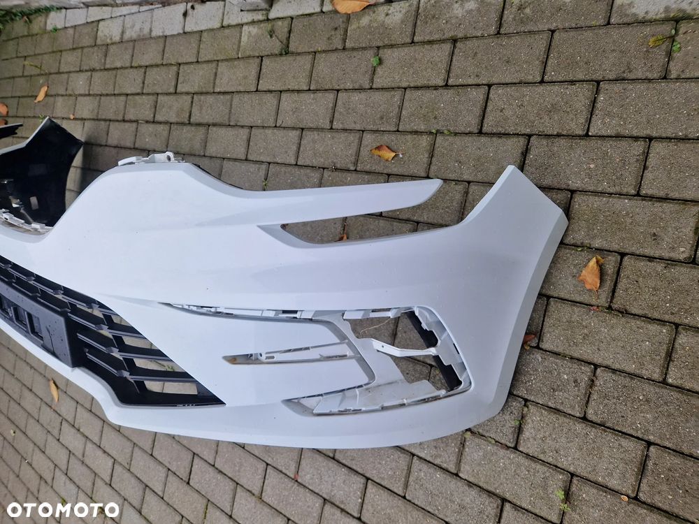 Zderzak Renault Megane 4 IV lift 2020 - - 4