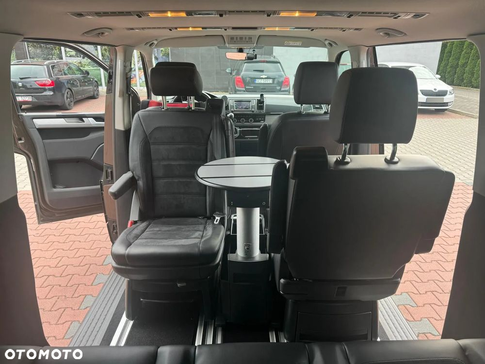 Volkswagen Multivan - 11