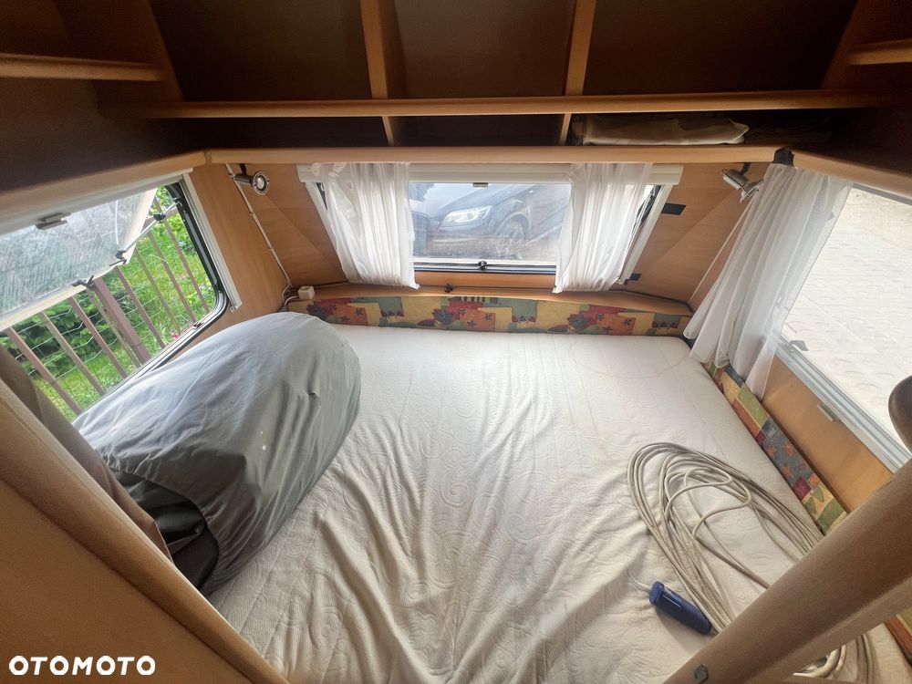 Dethleffs Camper - 13