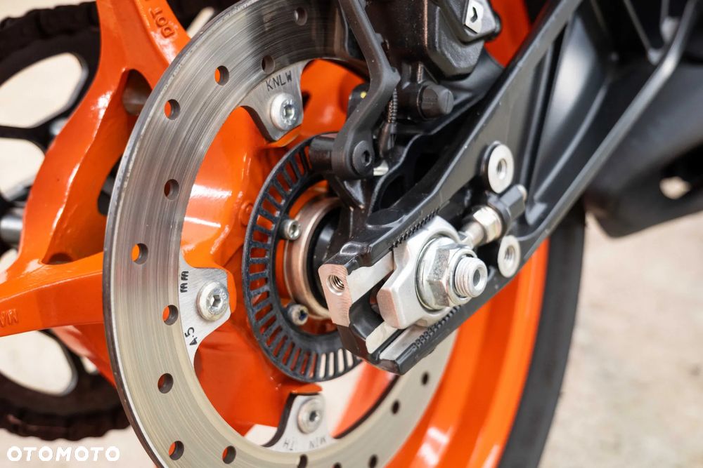 KTM Duke 125 - 35