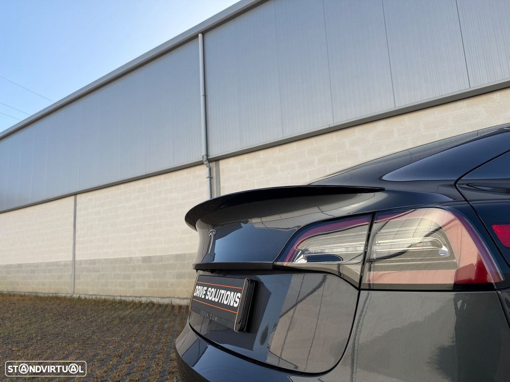 Tesla Model 3 Standard Range Plus RWD - 18