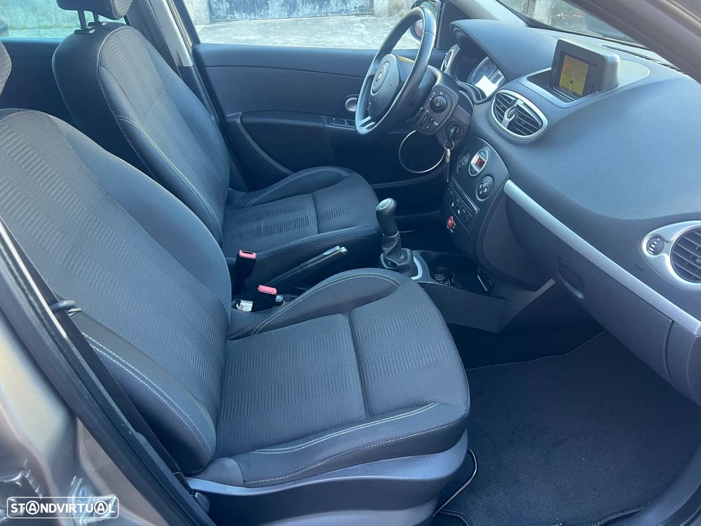 Renault Clio 1.5 dCi Dynamique S - 13