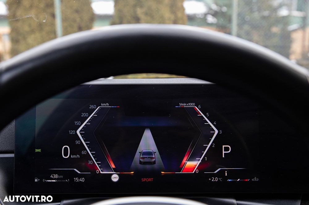 BMW Seria 3 320d xDrive AT MHEV - 36