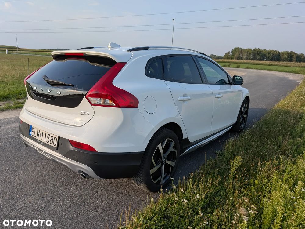 Volvo V40 Cross Country - 4
