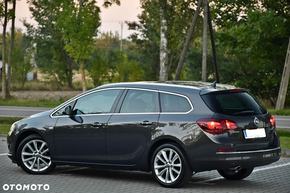 Opel Astra IV 1.4 T Cosmo - 15