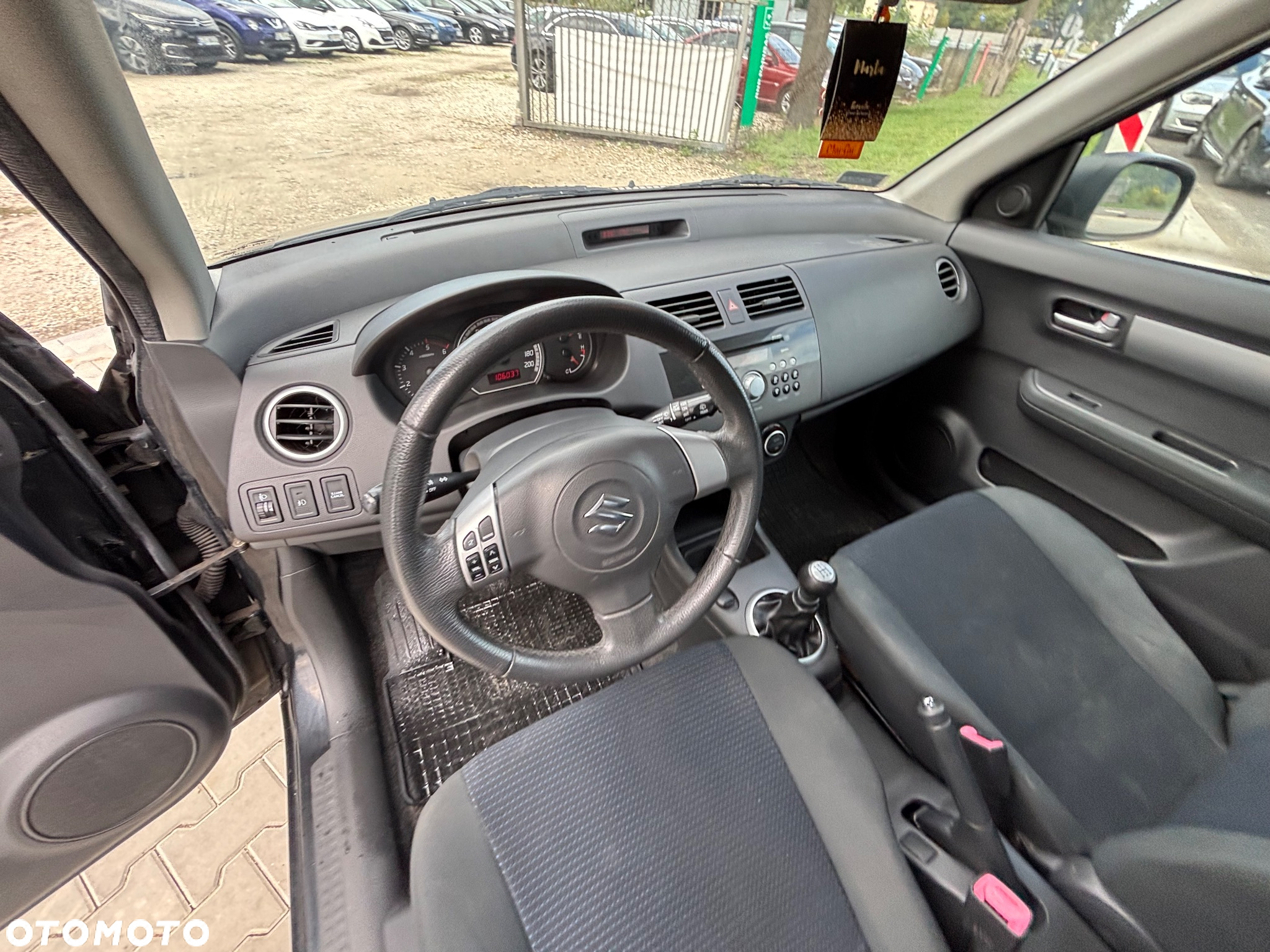 Suzuki Swift 1.3 DDiS 16v GLX DPF - 18