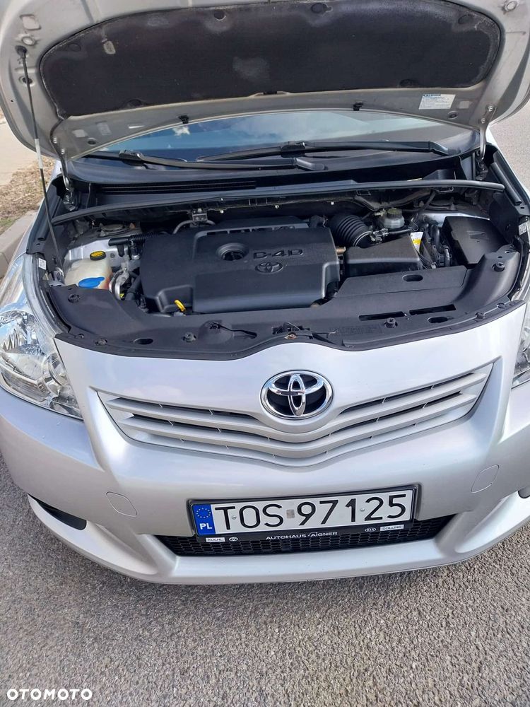 Toyota Verso 2.0 D-4D Sol plus - 18