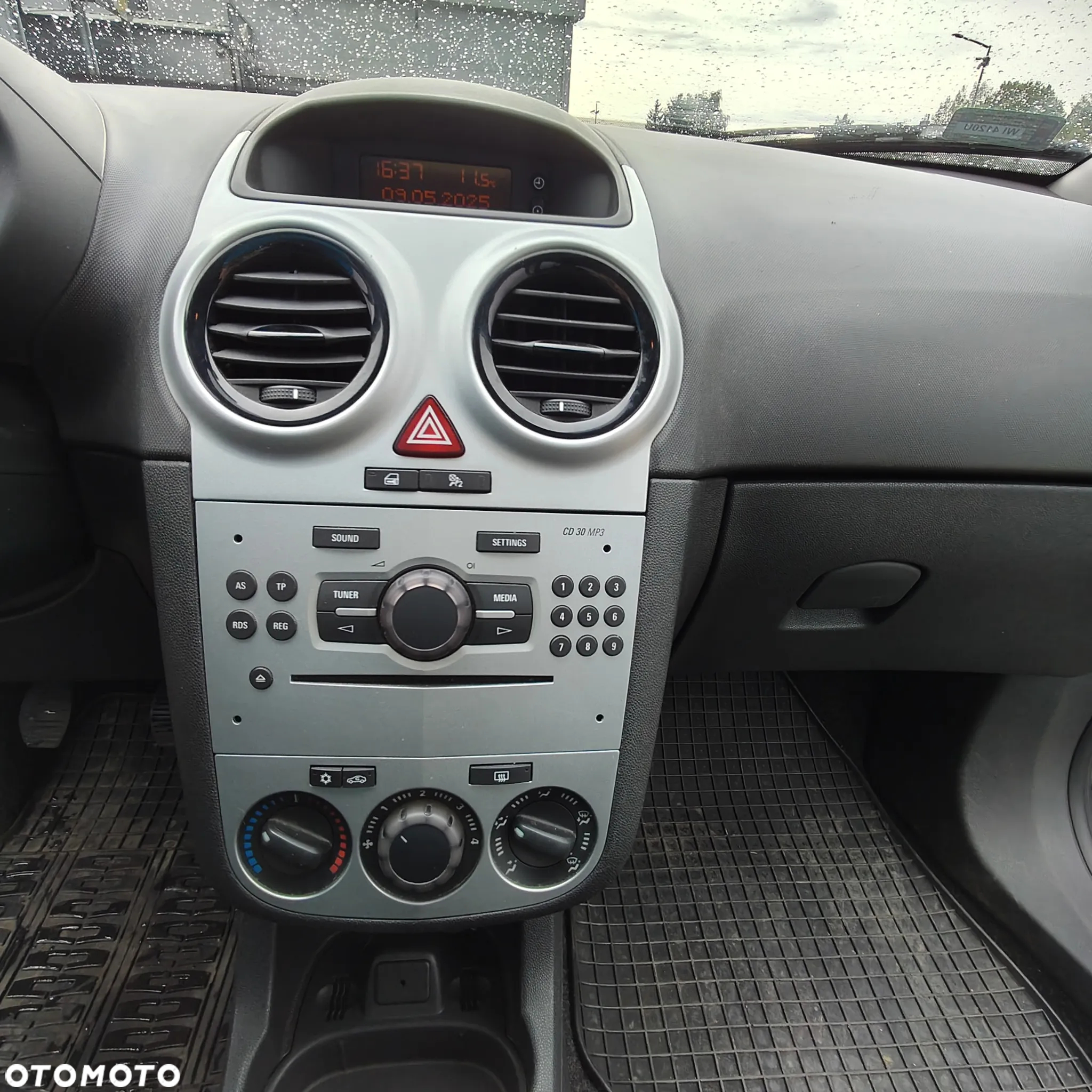 Opel Corsa 1.2 16V Enjoy - 6