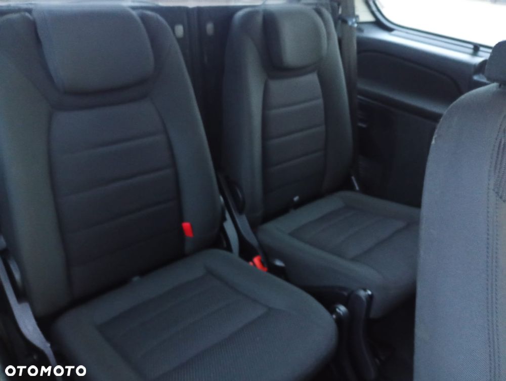 Ford Galaxy 2.0 TDCi Ambiente - 20