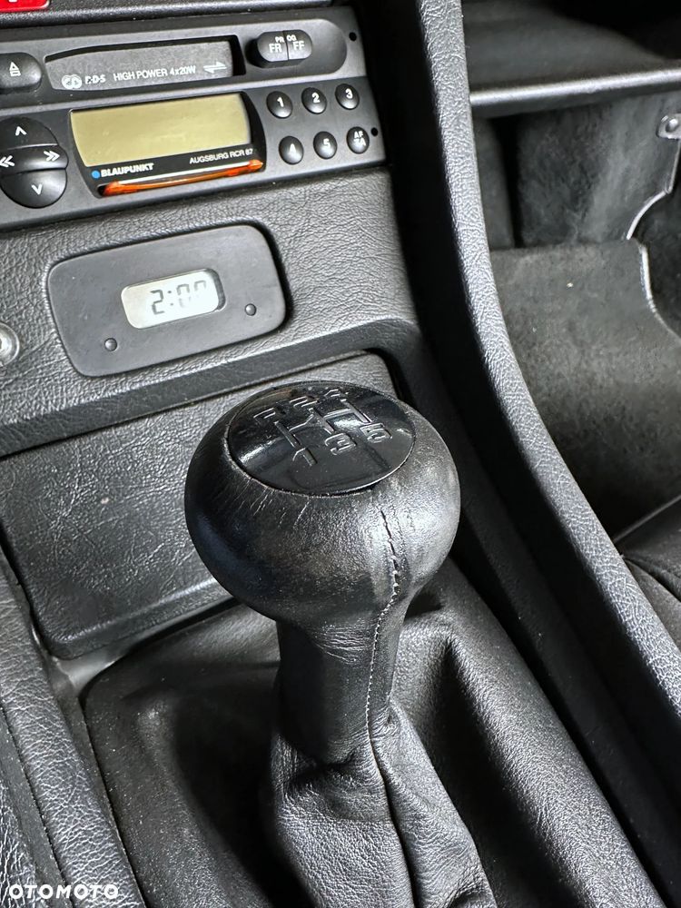 Porsche 928 - 15