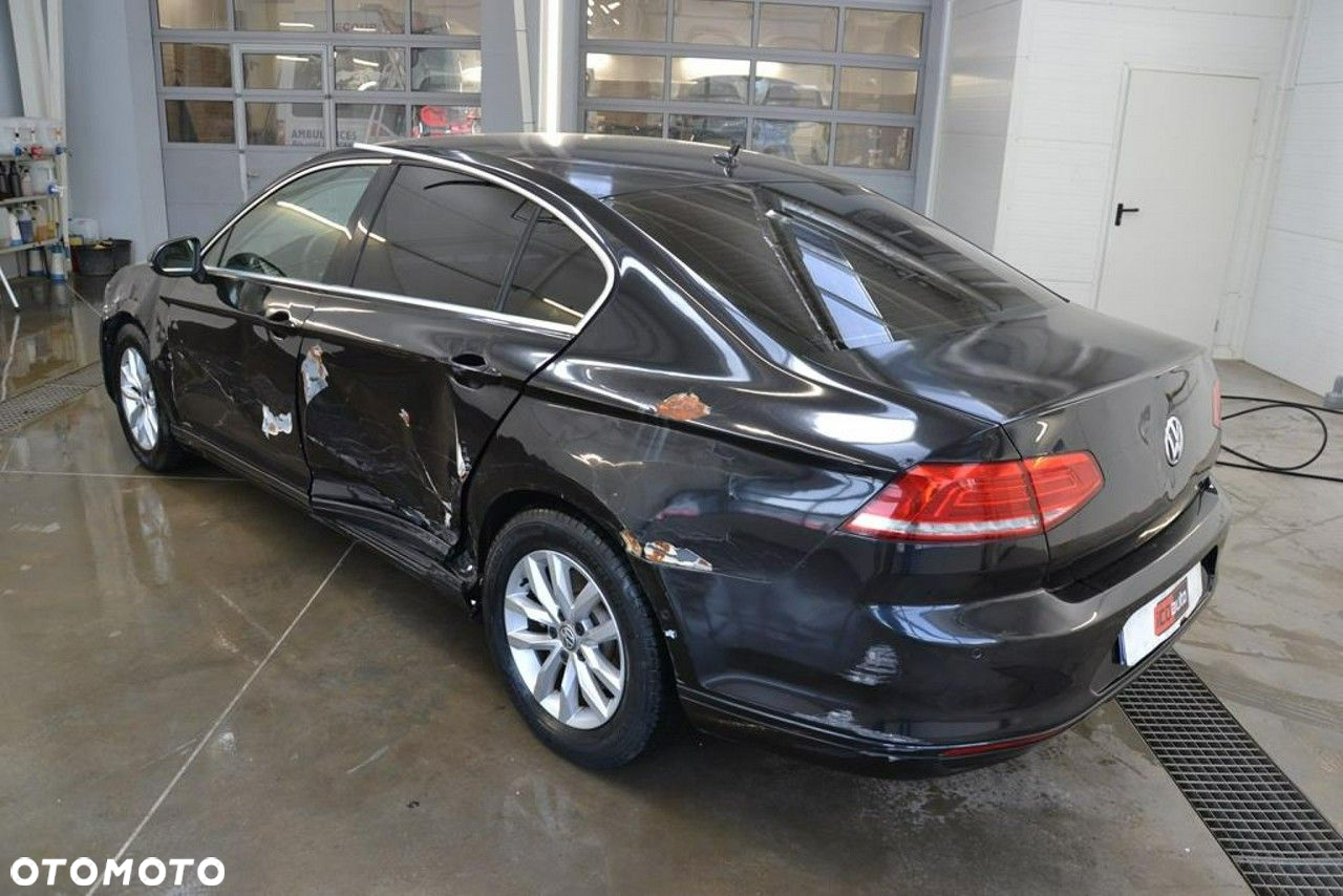 Volkswagen Passat - 5