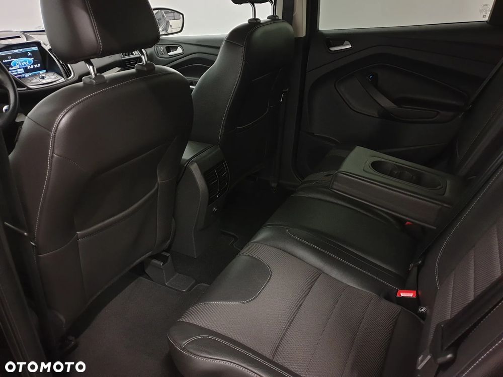 Ford Kuga - 22