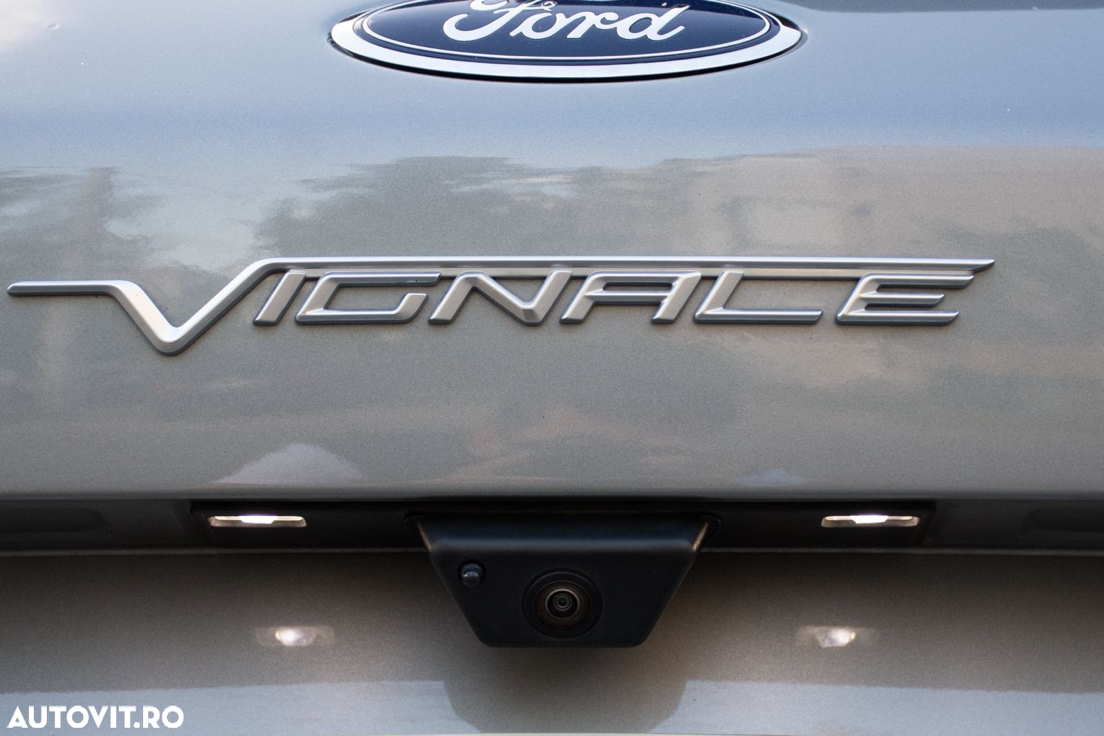 Ford Kuga - 25