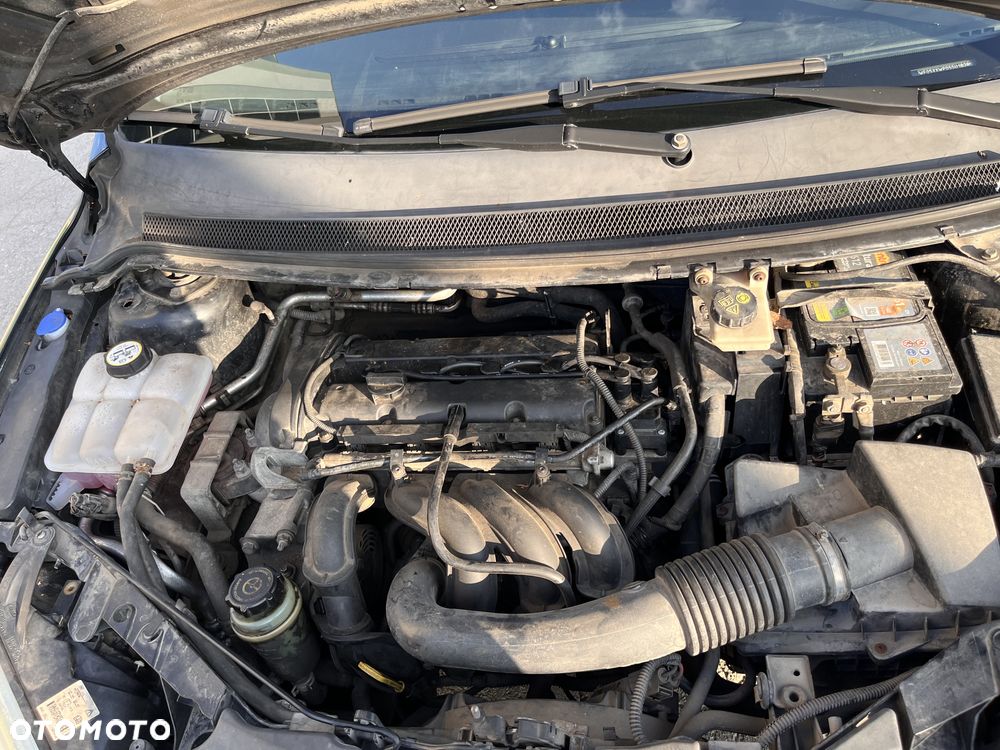Ford Focus 1.6 Ambiente - 18