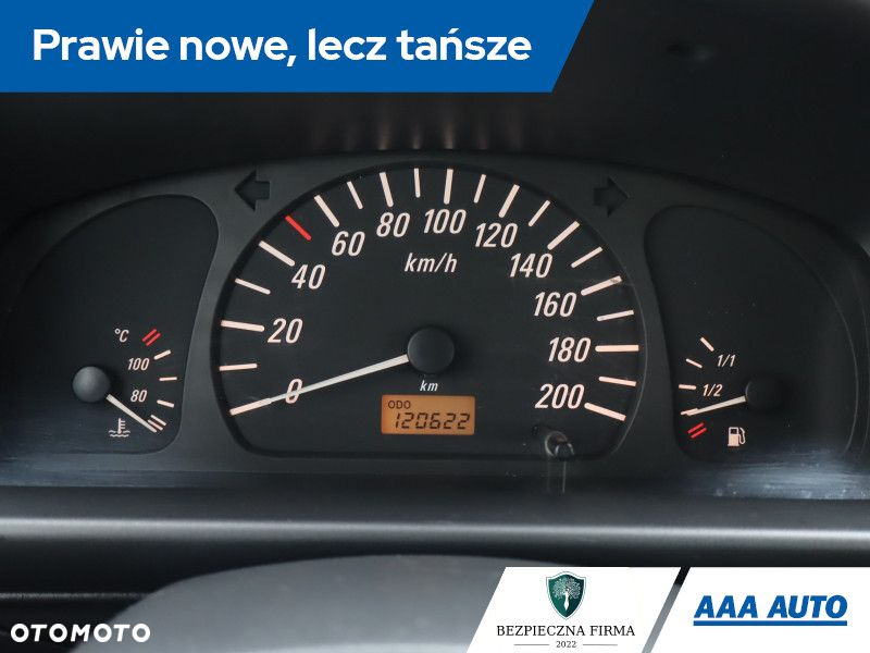 Opel Agila - 12