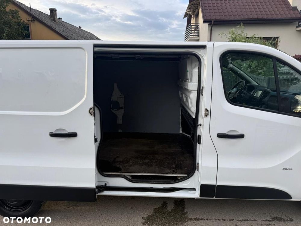 Opel Vivaro - 13