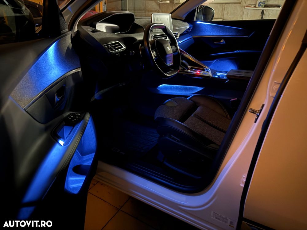 Peugeot 3008 PureTech 130 Stop & Start GPF EAT8 Allure - 38