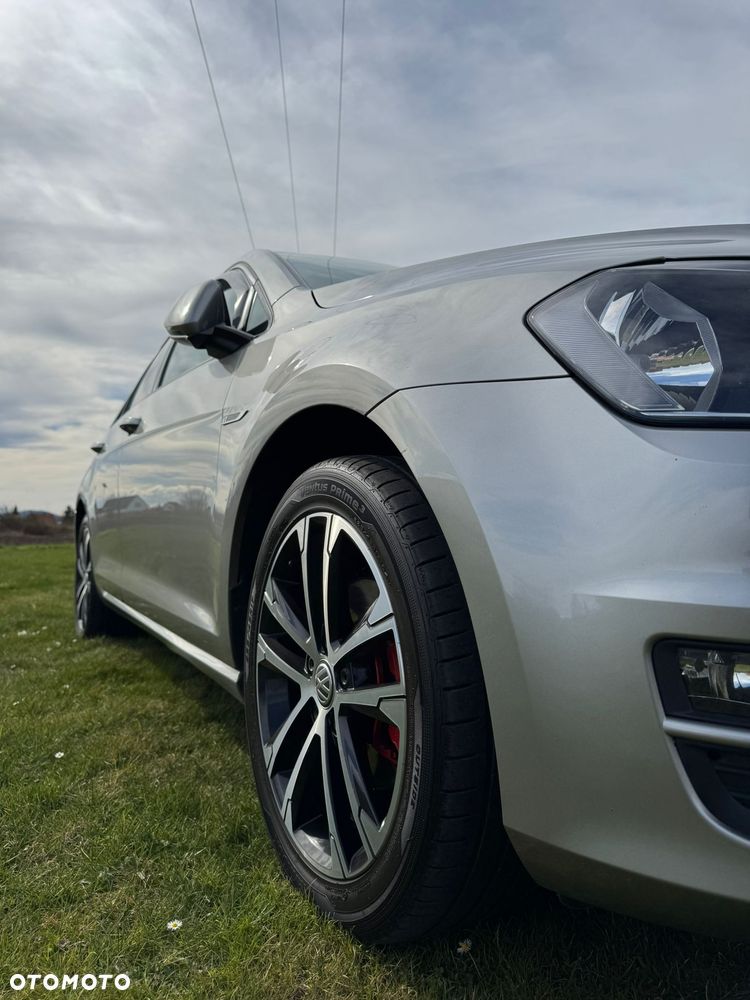 Volkswagen Golf 1.6 TDI BMT Comfortline - 31