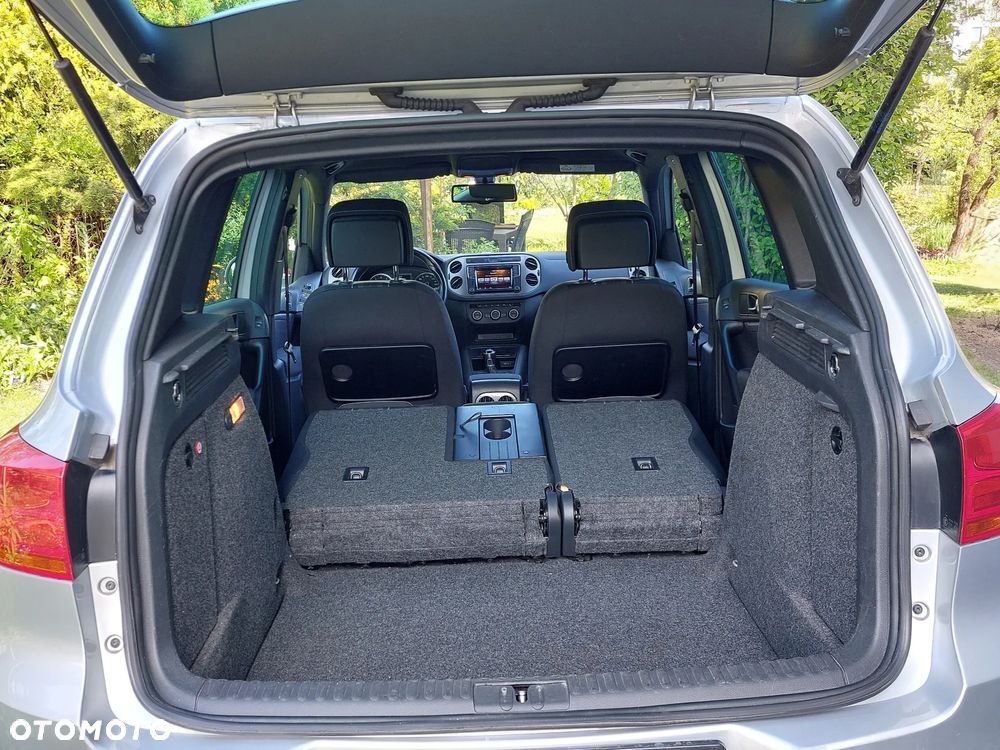 Volkswagen Tiguan 1.4 TSI BlueMotion Technology Lounge Sport & Style - 24