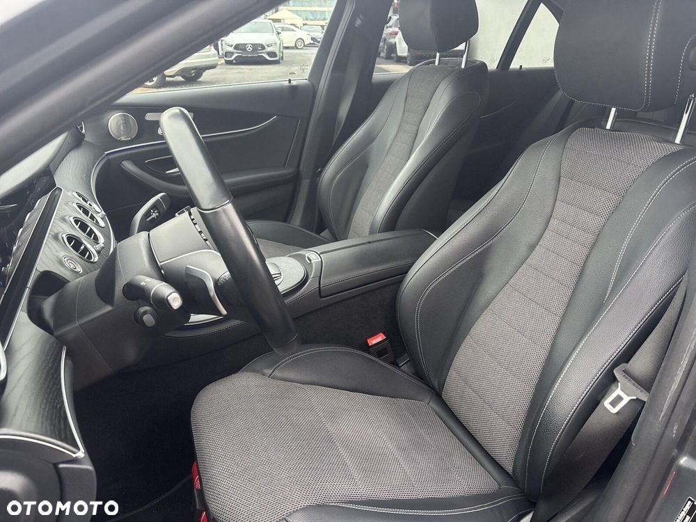 Mercedes-Benz Klasa E - 15