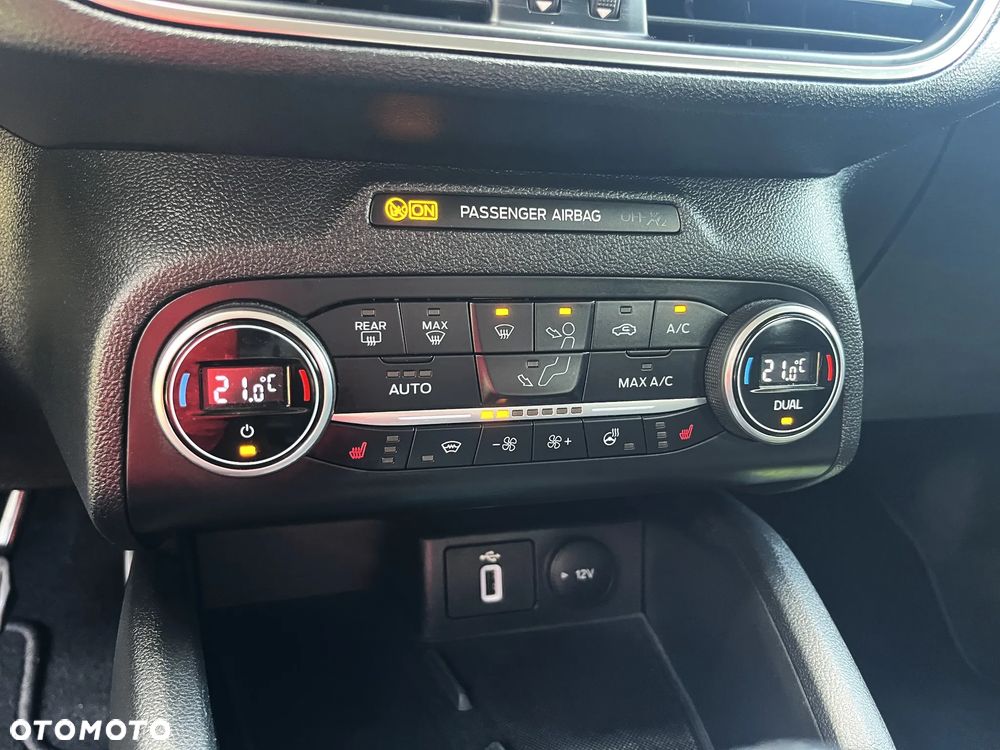 Ford Focus 1.0 EcoBoost mHEV Active X - 30