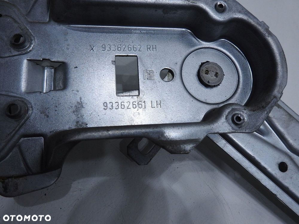 MECHANIZM PODNOŚNIK SZYBY PRAWY PRZÓD MERIVA A - 6