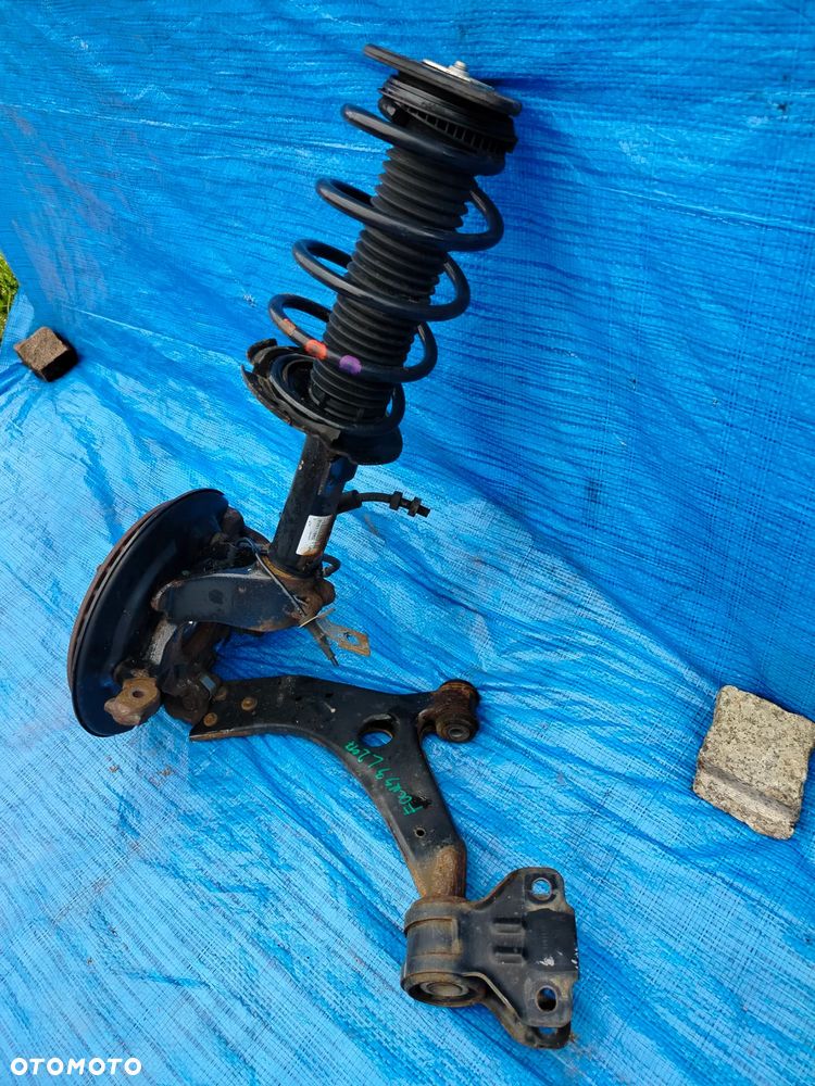 ZWROTNICA MCPERSON LEWA LEWY PRZÓD FORD FOCUS III MK3 2010r- 1.0ECOBOOST EUROPA