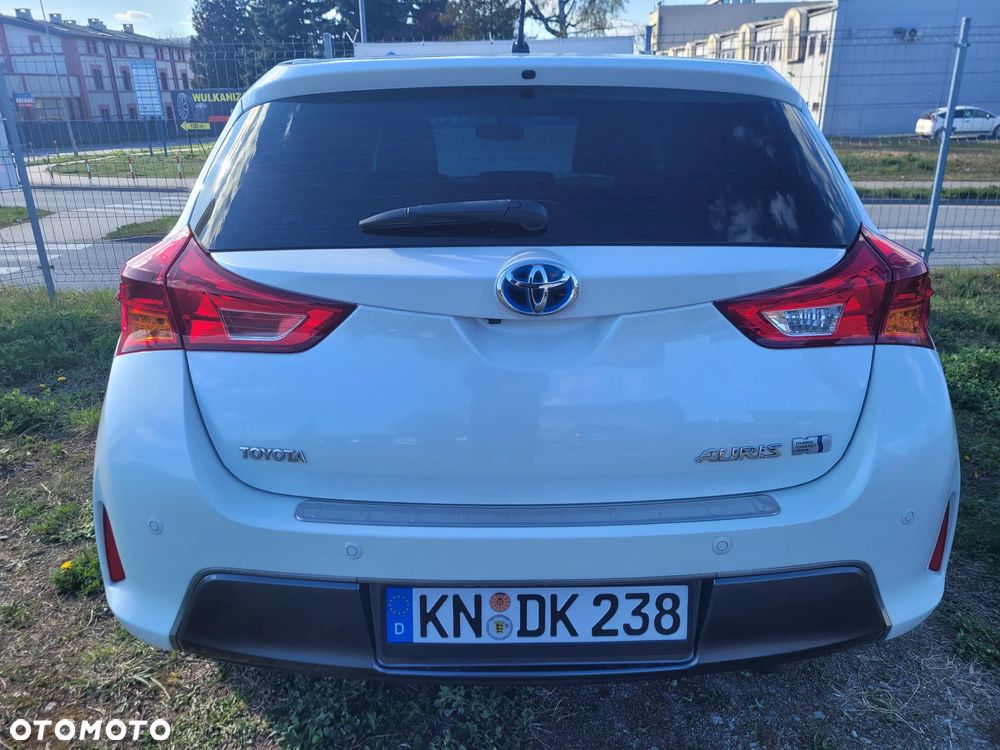 Toyota Auris 1.8 HSD Luna - 10