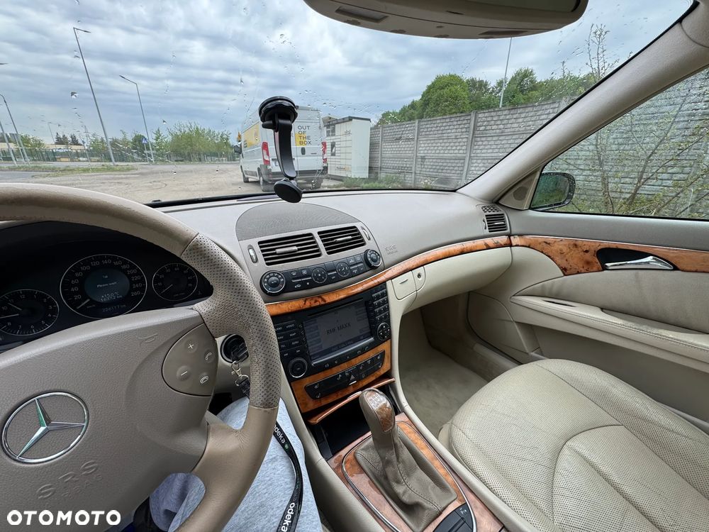Mercedes-Benz Klasa E 200 Kompressor T Avantgarde - 9