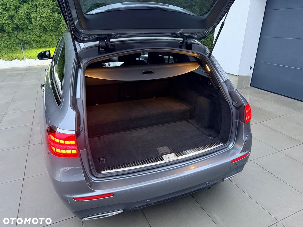 Mercedes-Benz Klasa E - 16