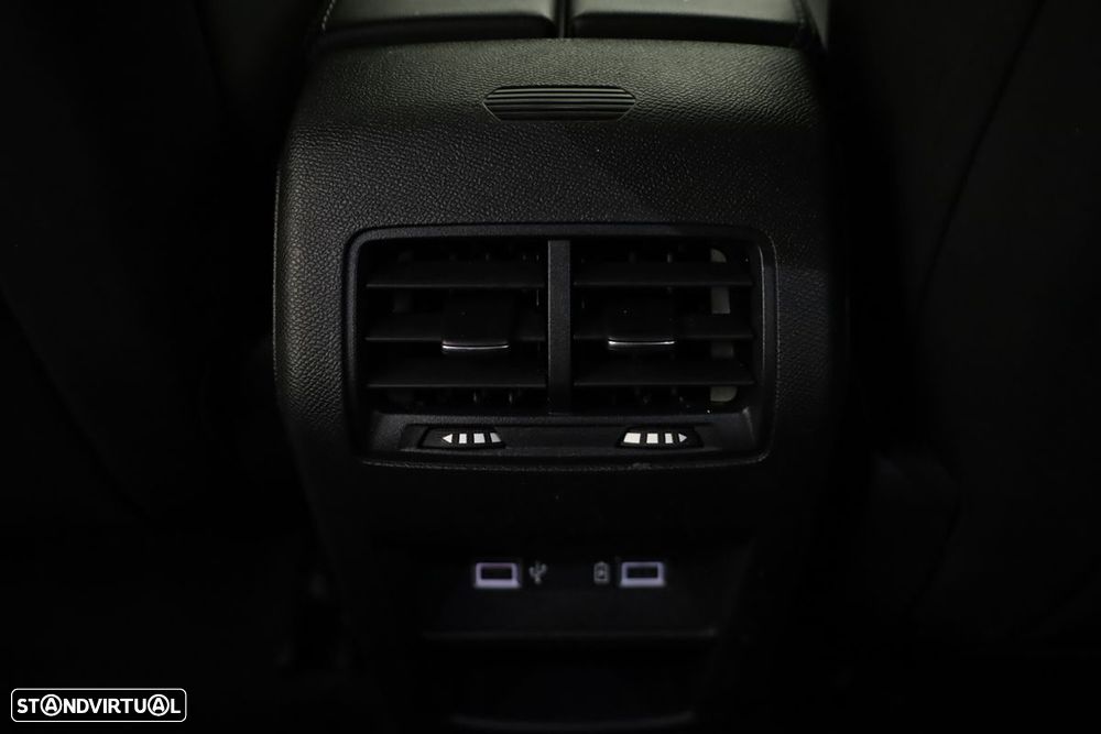 Peugeot 308 SW 1.6 Hybrid Allure e-EAT8 - 23