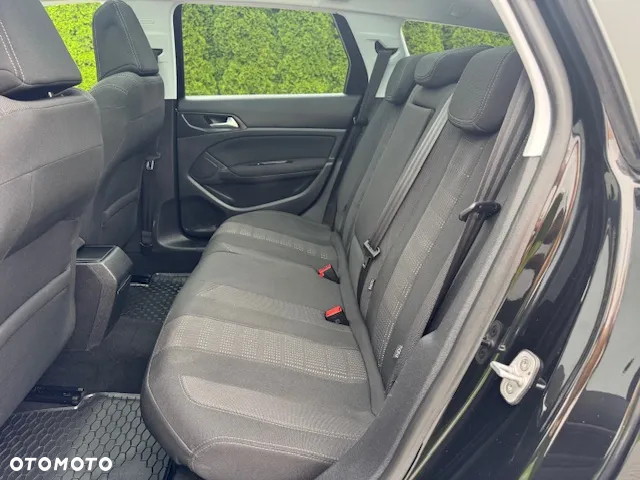 Peugeot 308 - 23