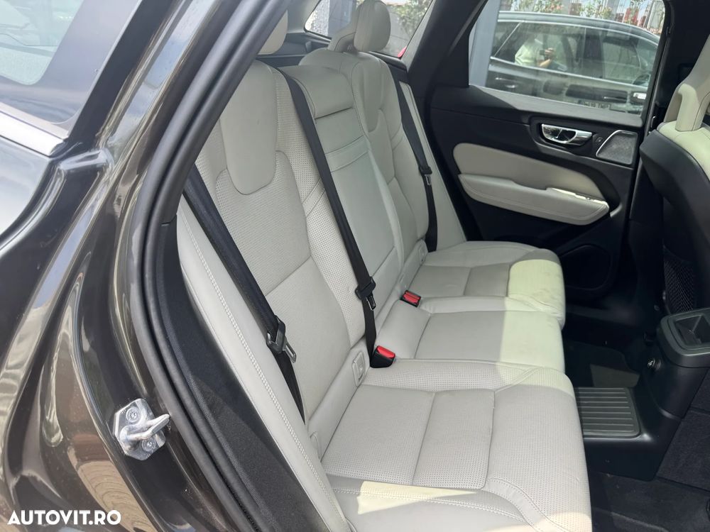 Volvo XC 60 T8 Twin Engine AWD Inscription - 18