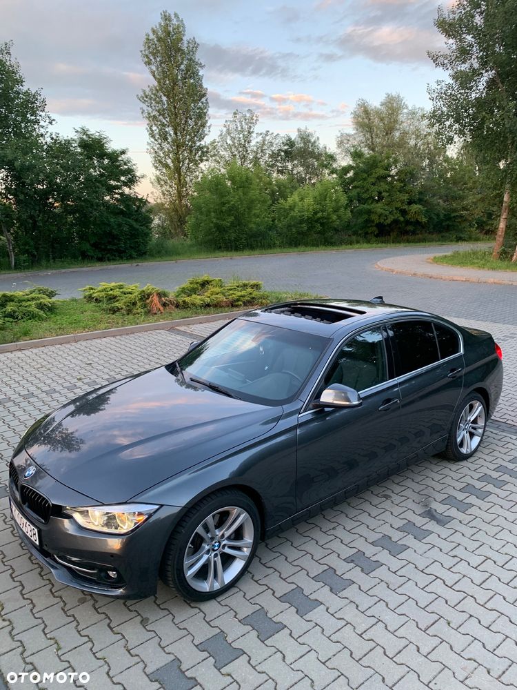 BMW Seria 3 330i GPF xDrive Sport Line Sport - 3