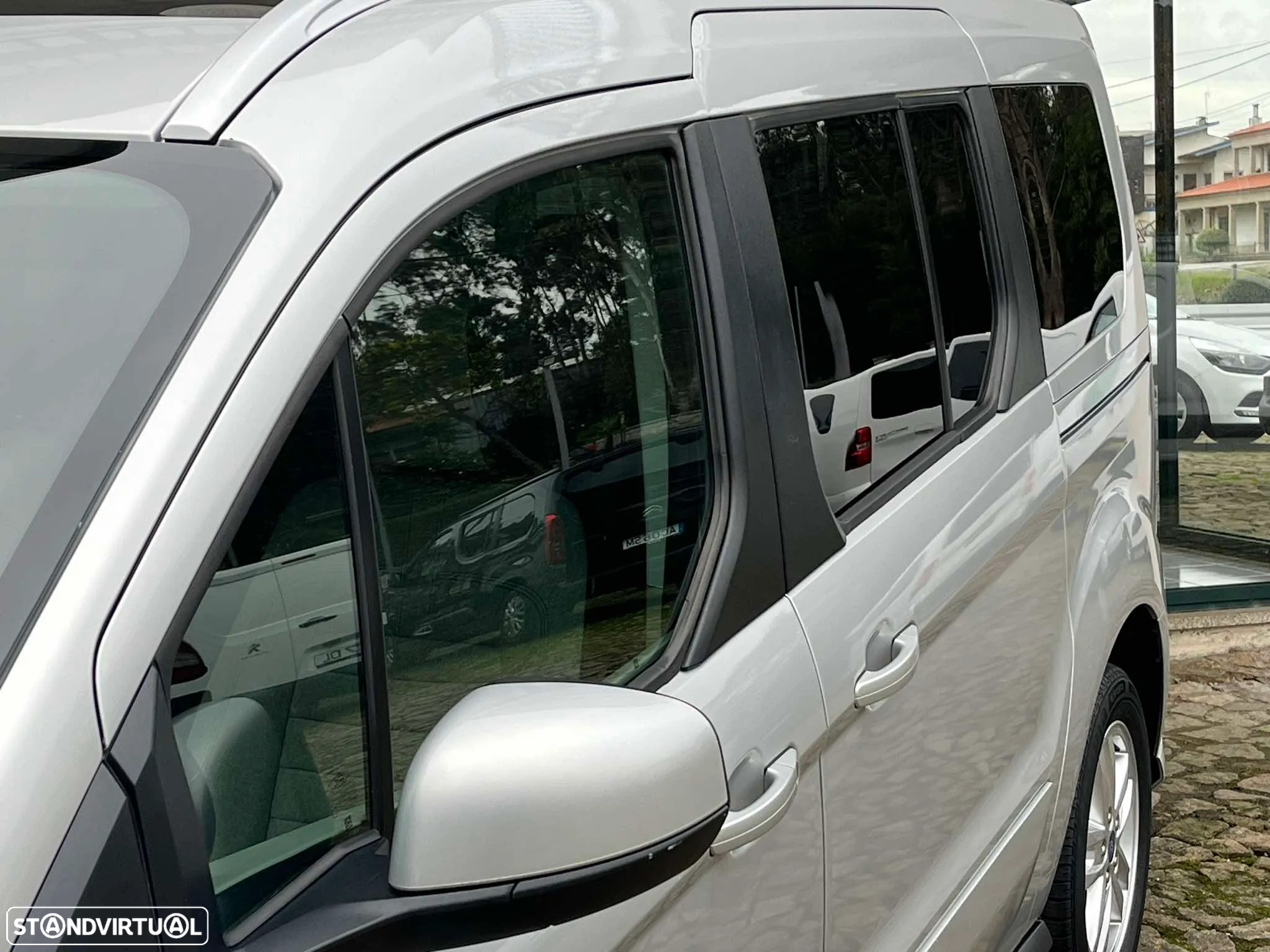 Ford Tourneo Connect Grand 1.5 TDCi Titanium - 5