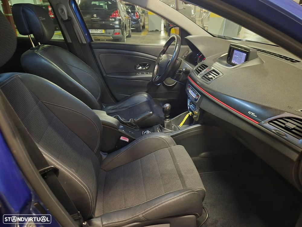 Renault Mégane Sport Tourer 1.5 dCi GT Line - 40