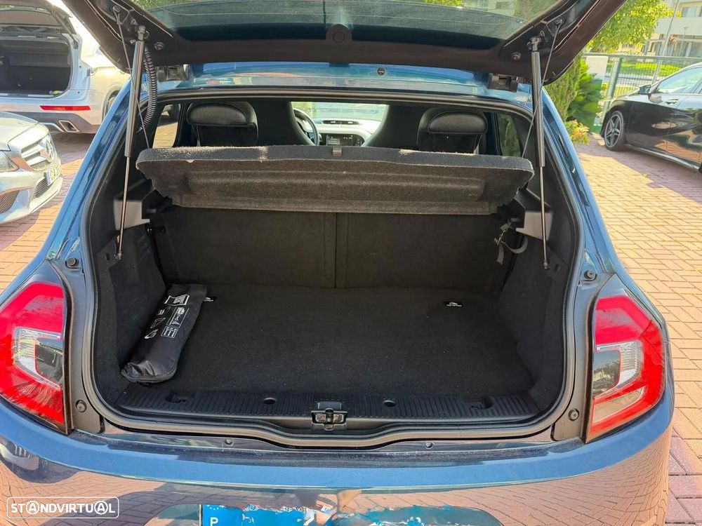 Renault Twingo Z.E. 22 Intens - 14