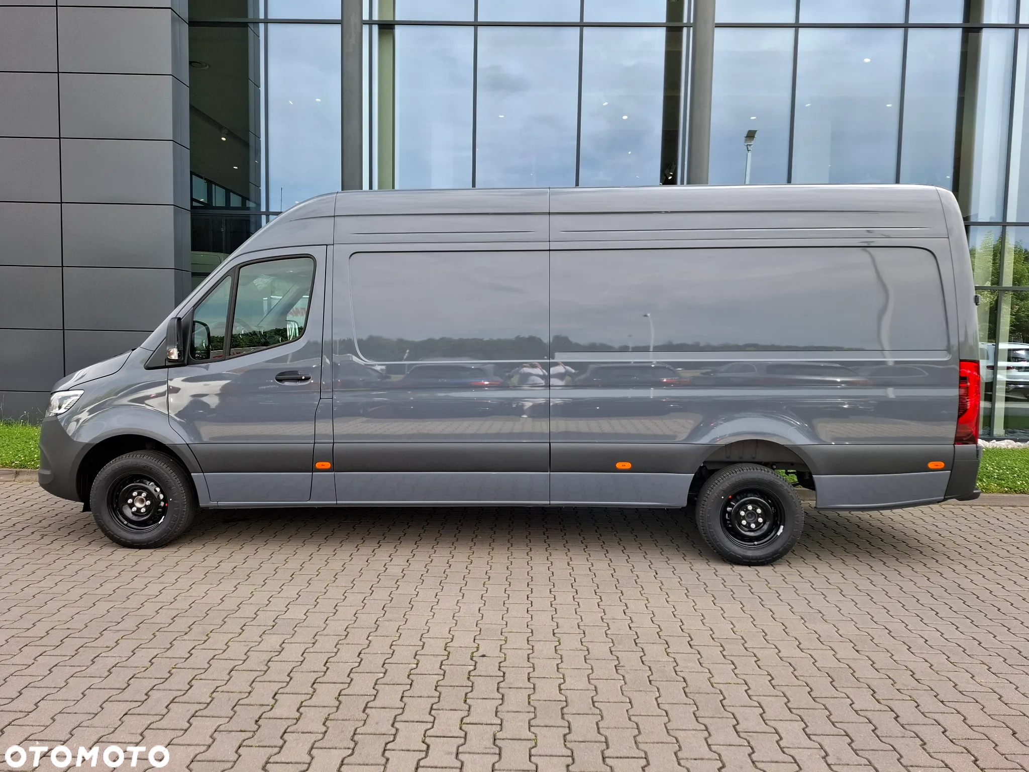 Mercedes-Benz Sprinter 317 CDI Furgon PRO długi 4325 mm L3H2 - 5