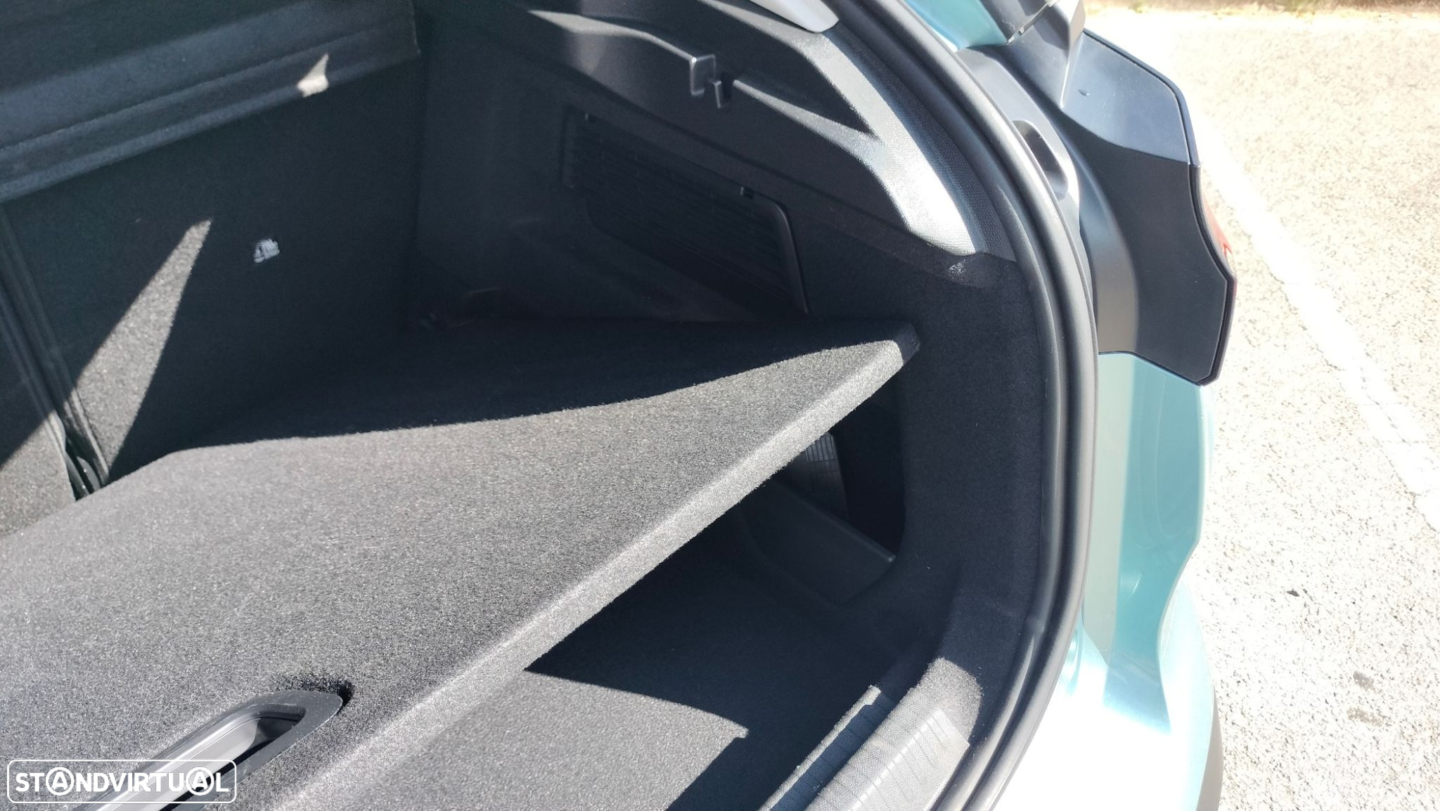 Citroën C4 PureTech 130 Stop&Start EAT8 FEEL PACK - 37