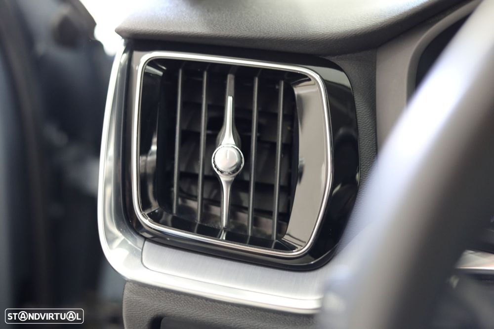 Volvo V60 2.0 T6 AWD TE Core - 24