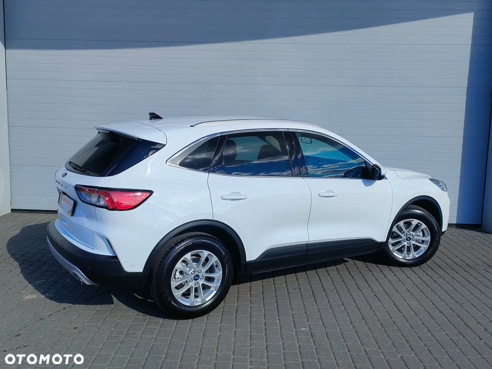 Ford Kuga 2.0 EcoBlue 4x4 TITANIUM - 32