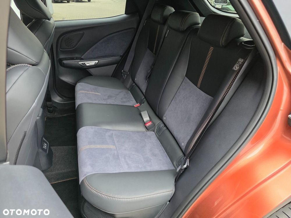 Lexus LBX 1.5 Hybrid Cool - 20