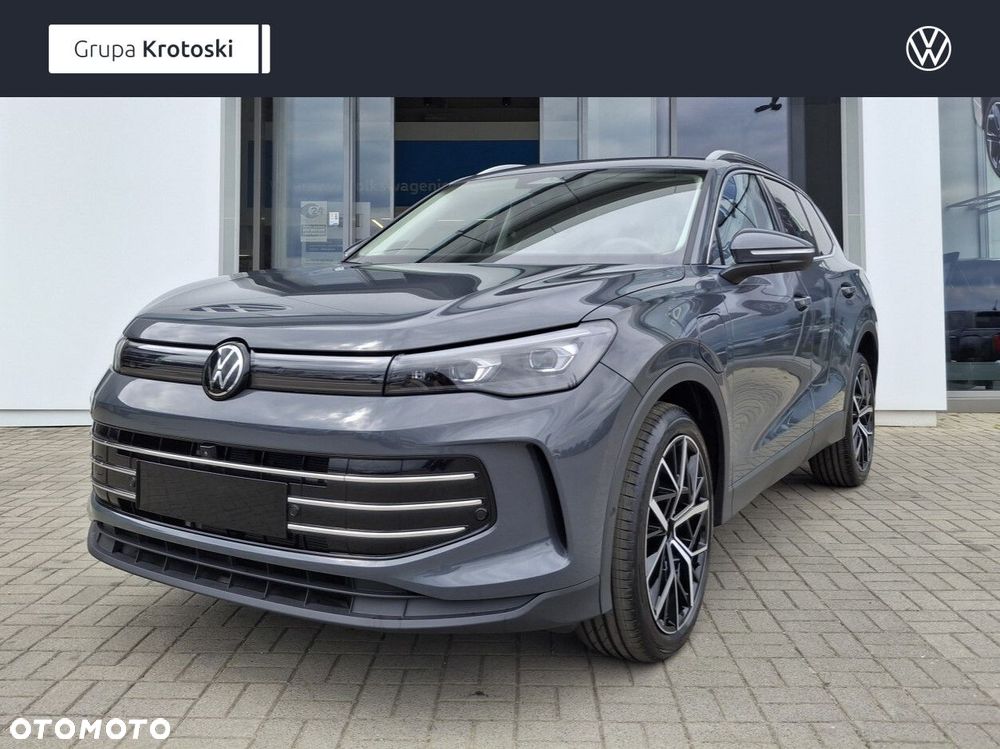 Volkswagen Tiguan - 1