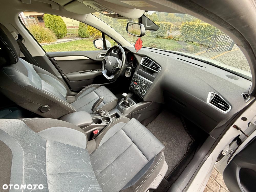 Citroën C4 VTi 120 Style - 21