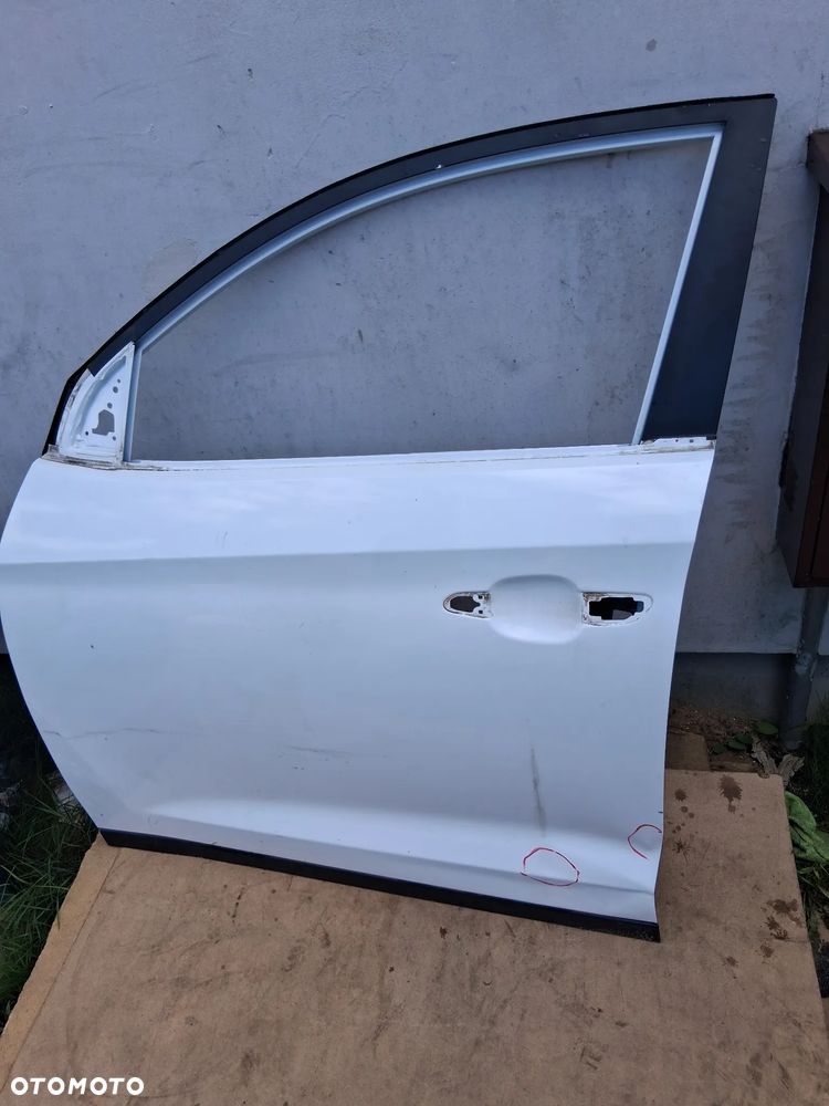 Drzwi przod lewe HYUNDAI TUCSON III 3 15-21 76156-D3000