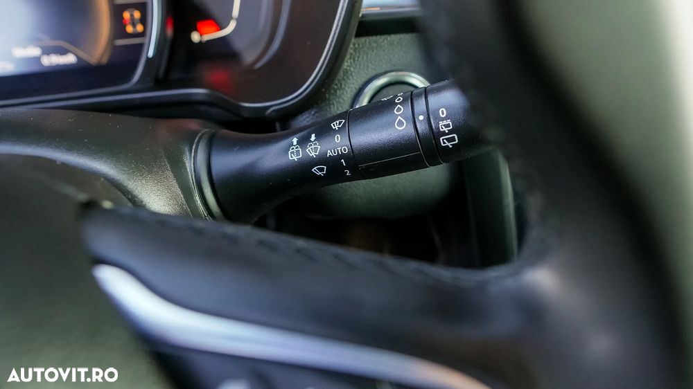 Renault Kadjar BLUE dCi 115 EDC EQUILIBRE - 20