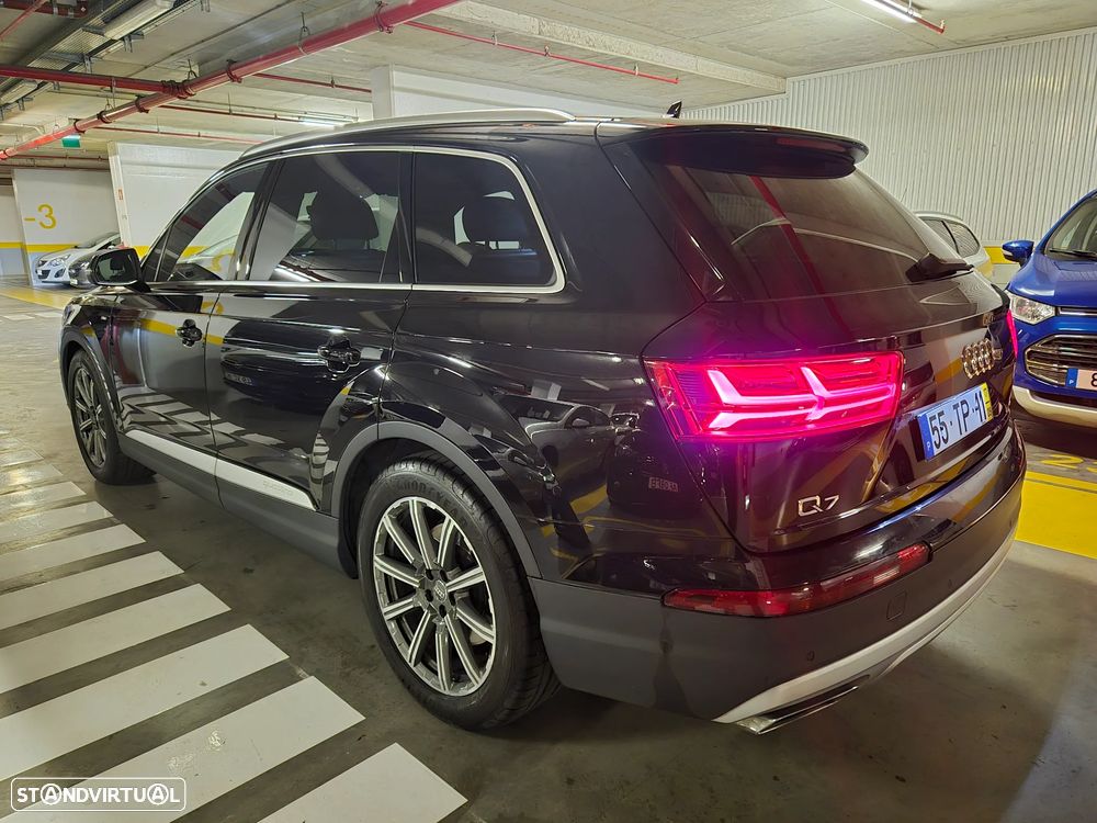 Audi Q7 3.0 TDI quattro S-line Tiptronic 7L - 7
