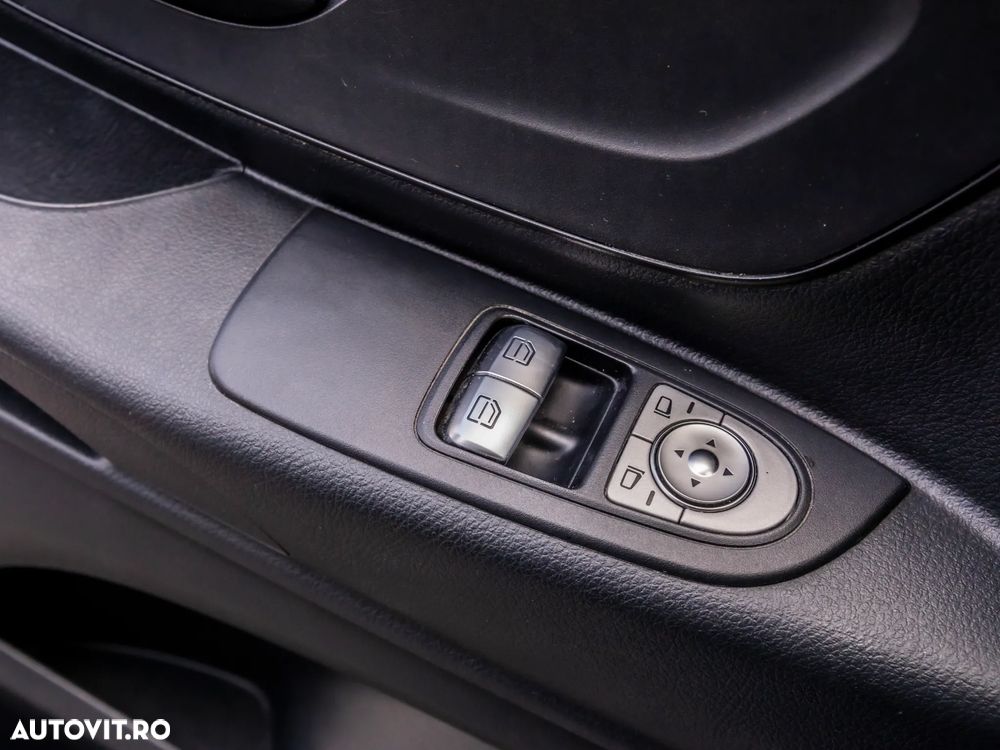 Mercedes-Benz Vito MIX / E FWD - 18