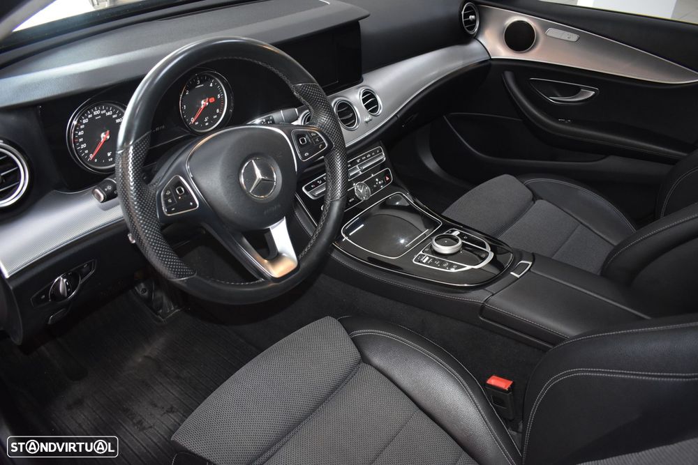 Mercedes-Benz E 220 d Avantgarde - 22