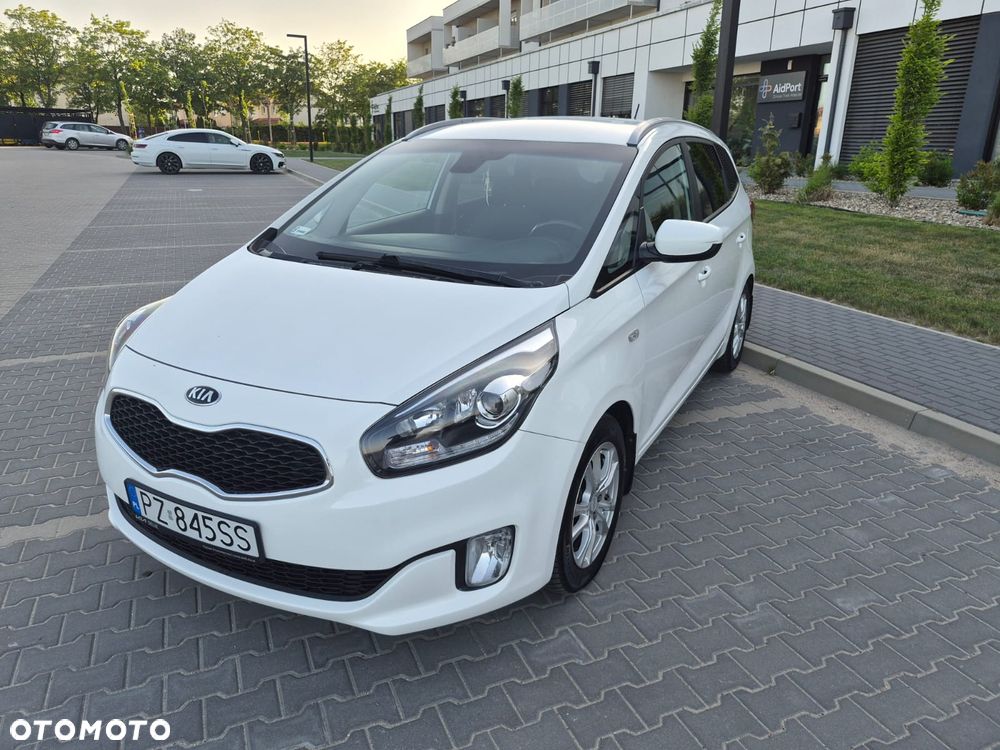 Kia Carens 1.6 GDI M EU6 - 1